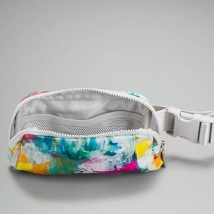 Lululemon Everywhere Belt Bag 1L No Limits White Multi